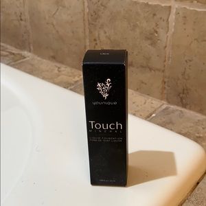 Younique Mineral Touch Liquid Foundation LACE